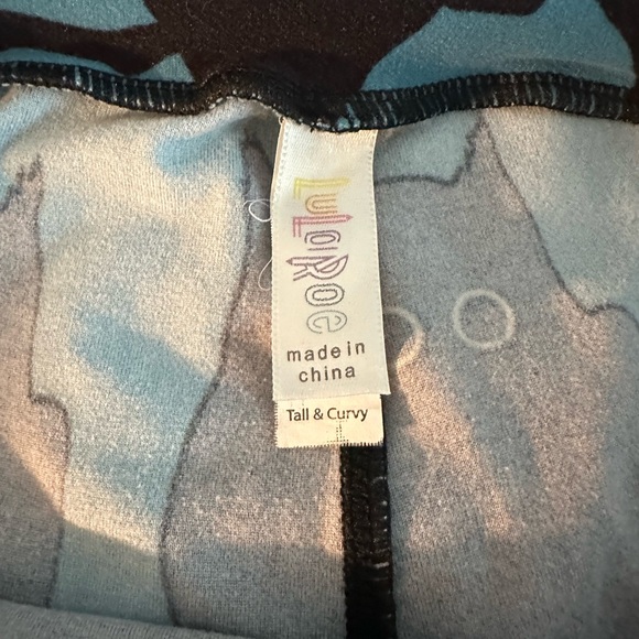 LuLaRoe Black and Blue Leggings w/Owl design. - Picture 3 of 3